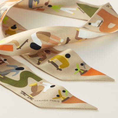 エルメス⭐︎HERMES⭐︎Twilly⭐︎シルクツイル⭐︎ツイリー ハート HERMES エルメス Twilly Scarf ツイリー スカーフ シルク100% バンダナ